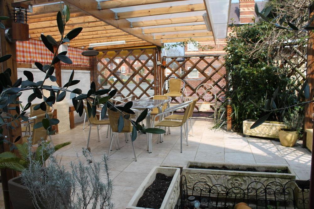 Longview Hotel Knutsford Esterno foto