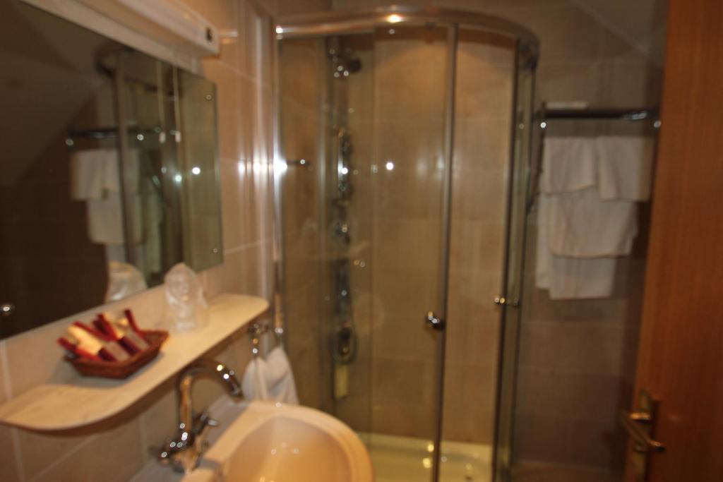 Longview Hotel Knutsford Esterno foto